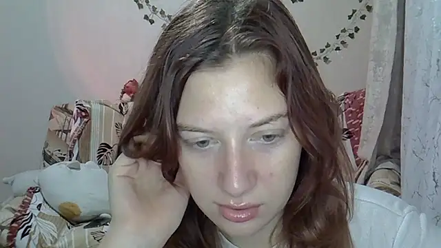 Snapshot of Lily_Ember chatting on 11/29/25, 06:11 Lily Ember online show from 11/29/25, 06:11