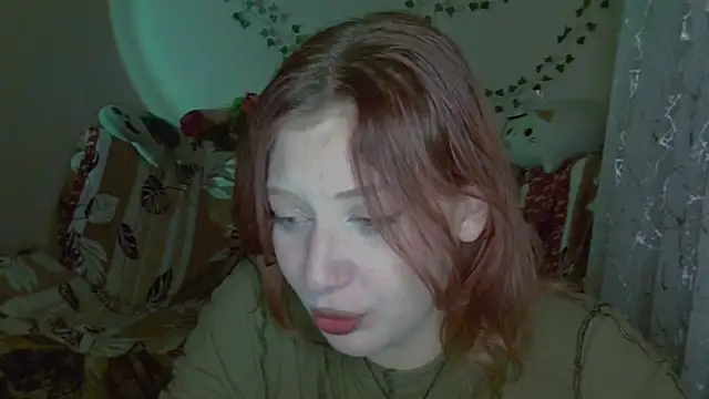 Snapshot of Lily_Ember chatting on 12/04/25, 06:05 Lily Ember online show from 12/04/25, 06:05