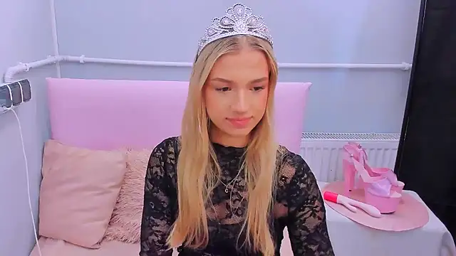 EvetteRose online show from 01/18/26, 01:59