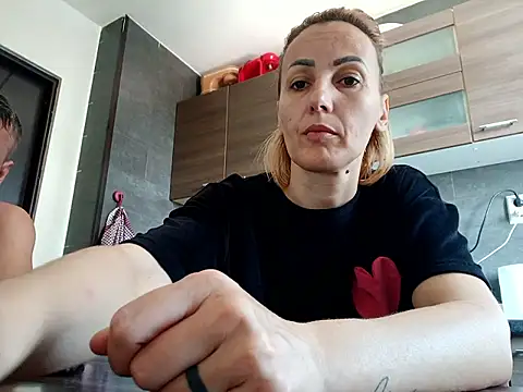 Aly-john1985 online show from 09/09/25, 08:36