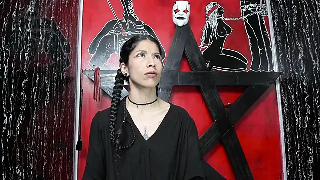 Snapshot of damian_and_tiana chatting on 02/20/26, 05:15 damian and tiana online show from 02/20/26, 05:15