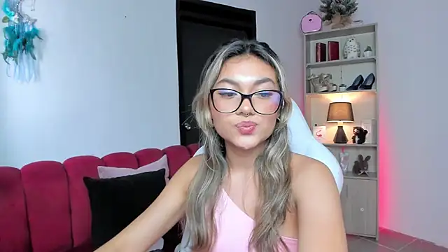 Tatiana mendoza online show from 09/23/25, 02:20