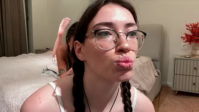 Kelly Berry   online show from 11/09/25, 02:10