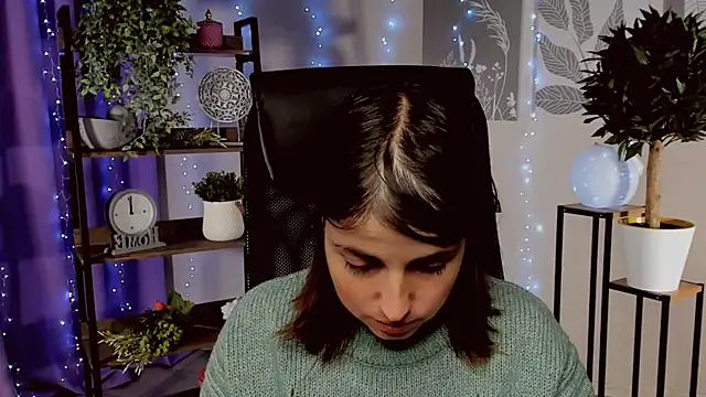 MartaEdams online show from 12/16/25, 06:18