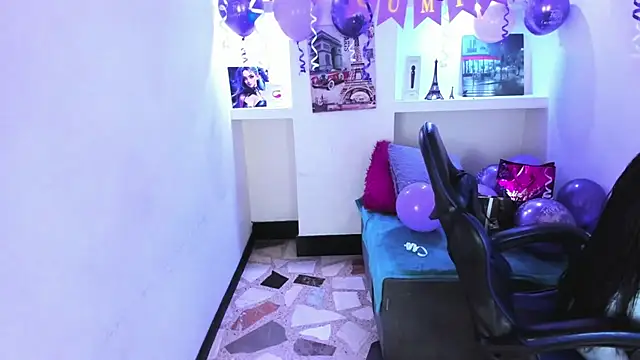 Snapshot of miaa_scott7 chatting on 09/30/25, 12:43 miaa scott7 online show from 09/30/25, 12:43