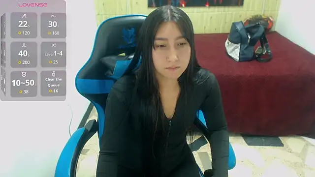 Snapshot of miaa_scott7 chatting on 11/21/25, 01:43 miaa scott7 online show from 11/21/25, 01:43