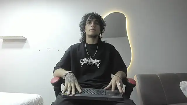 Snapshot of JackesTaylor chatting on 02/02/26, 06:12 JackesTaylor online show from 02/02/26, 06:12