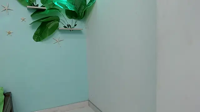 eladyrous98 online show from 10/30/25, 02:40