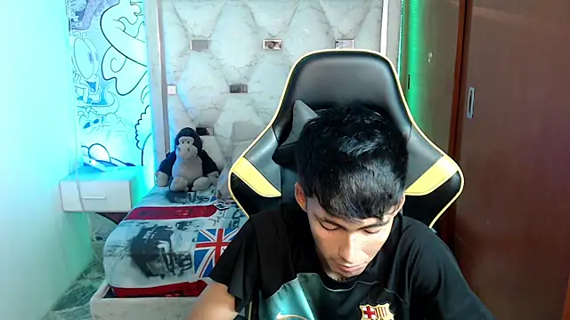 Snapshot of yiisu_ chatting on 10/09/25, 06:06 yiisu  online show from 10/09/25, 06:06