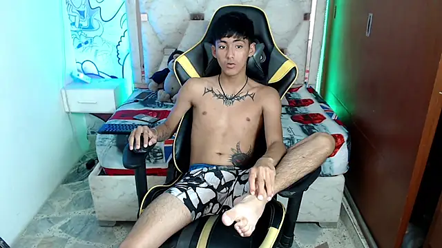 Snapshot of yiisu_ chatting on 10/15/25, 06:19 yiisu  online show from 10/15/25, 06:19