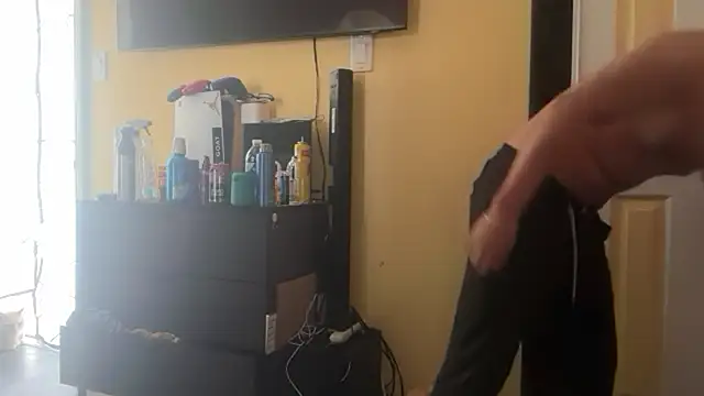 kSwisssxxx online show from 10/12/25, 05:34