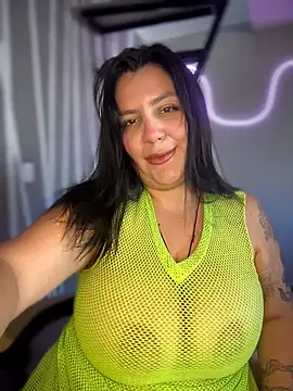 victoria amatista  online show from 03/03/26, 05:30