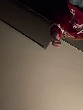 Snapshot of crazybarber69 chatting on 09/14/25, 06:56 crazybarber69 online show from 09/14/25, 06:56