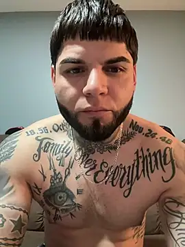 Snapshot of crazybarber69 chatting on 02/11/26, 03:39 crazybarber69 online show from 02/11/26, 03:39