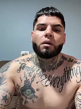 Snapshot of crazybarber69 chatting on 02/19/26, 05:53 crazybarber69 online show from 02/19/26, 05:53