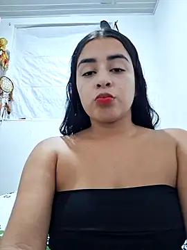 Snapshot of channell0 chatting on 05/05/26, 05:04 channell0 online show from 05/05/26, 05:04