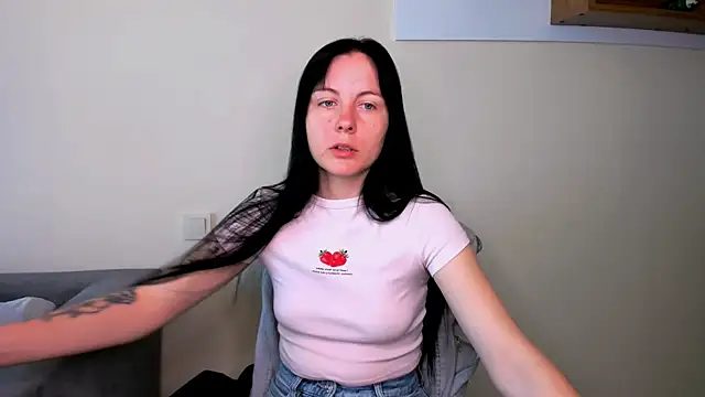 Elle Pearl  online show from 05/15/26, 05:58