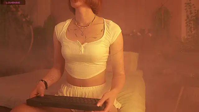 Snapshot of Serena_Waldarf chatting on 09/19/25, 05:42 Serena Waldarf online show from 09/19/25, 05:42