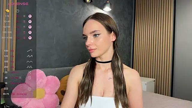 Snapshot of litlle_angelll chatting on 05/31/26, 06:09 litlle angelll online show from 05/31/26, 06:09