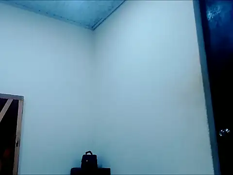 Snapshot of beautiful_taty chatting on 01/15/26, 04:28 beautiful taty online show from 01/15/26, 04:28