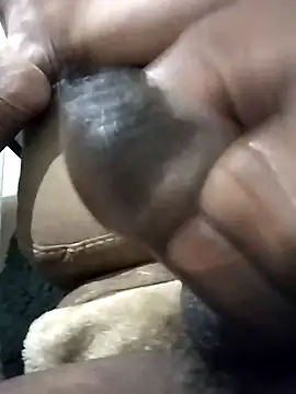 Curvy Pounder online show from 10/10/25, 11:15