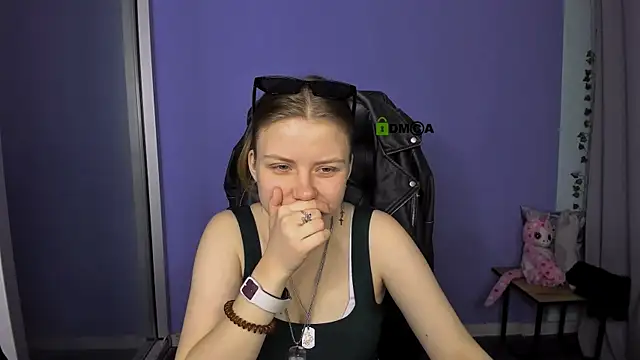 foxy tease  online show from 09/30/25, 07:30