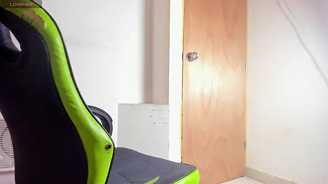 Snapshot of Darkknightx01 chatting on 09/10/25, 02:44 Darkknightx01 online show from 09/10/25, 02:44