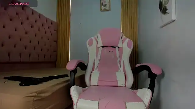 Snapshot of Darkknightx01 chatting on 09/11/25, 01:28 Darkknightx01 online show from 09/11/25, 01:28