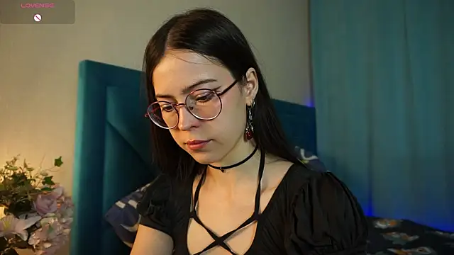 ywixos online show from 09/26/25, 01:37