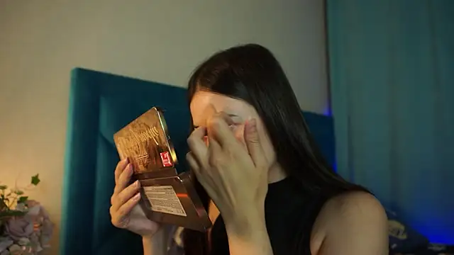 ywixos online show from 10/07/25, 01:41