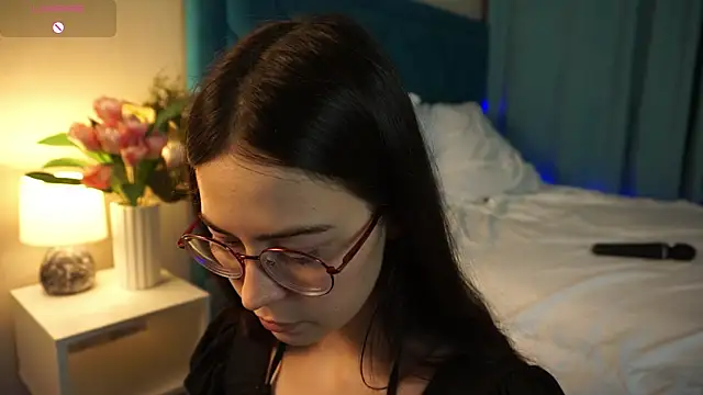 ywixos online show from 11/06/25, 01:23