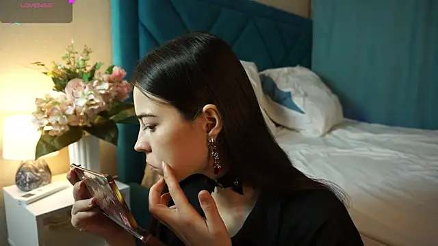 ywixos online show from 12/21/25, 02:24