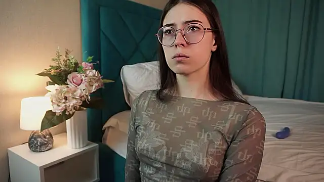 ywixos online show from 02/08/26, 02:09