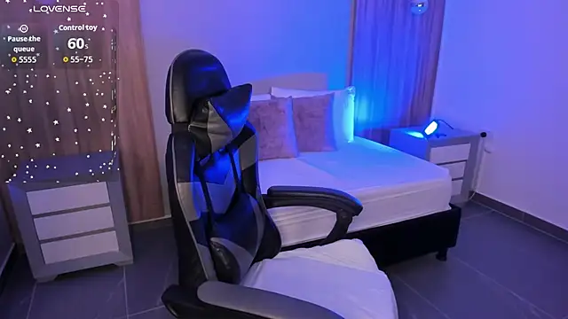 Snapshot of megara_x_ chatting on 11/23/25, 02:22 megara x online show from 11/23/25, 02:22