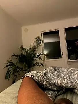 latina-pene online show from 09/25/25, 10:24