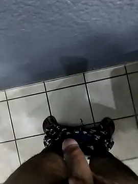 Leofj007 online show from 11/29/25, 06:16