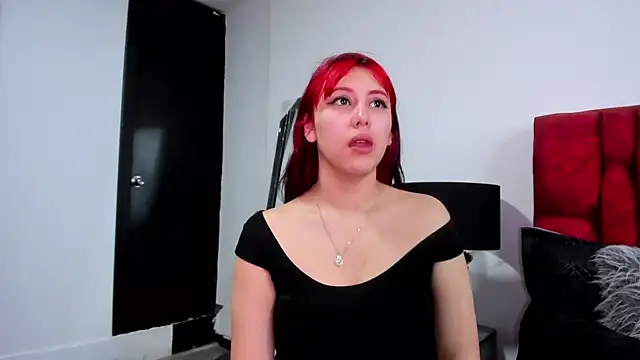 Maddy Mills online show from 09/19/25, 03:13