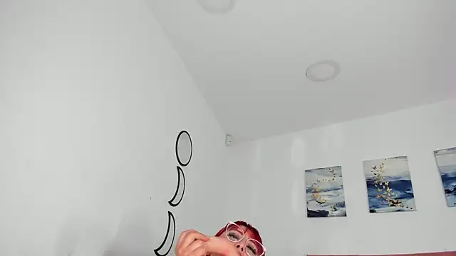 Maddy Mills online show from 04/20/26, 06:53