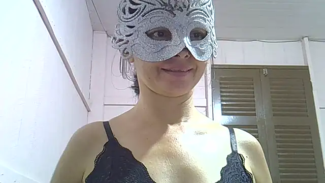 Snapshot of Luana_sexy42 chatting on 04/30/26, 03:24 Luana sexy42 online show from 04/30/26, 03:24