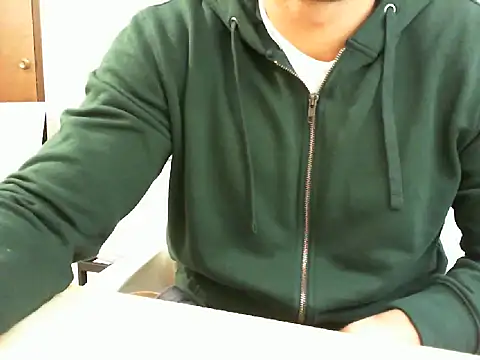 Snapshot of PC_boy_slv chatting on 10/18/25, 06:41 PC boy slv online show from 10/18/25, 06:41