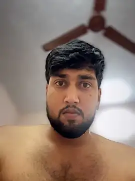 Snapshot of aka_big chatting on 12/17/25, 03:07 aka big online show from 12/17/25, 03:07