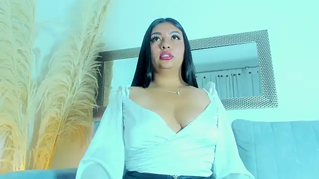 Issa Santana online show from 04/22/26, 09:16