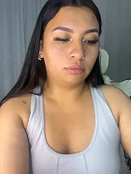 Snapshot of Issa_Santana chatting on 07/18/26, 08:34 Issa Santana online show from 07/18/26, 08:34