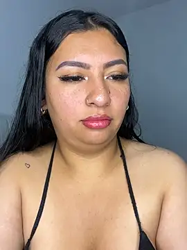 Snapshot of Issa_Santana chatting on 07/19/26, 04:44 Issa Santana online show from 07/19/26, 04:44