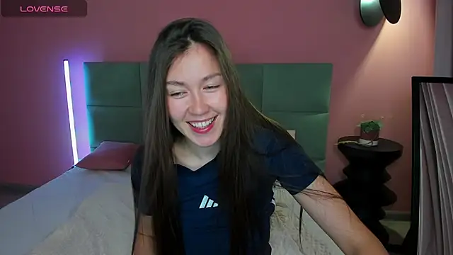 Tina Porter online show from 11/18/25, 01:33