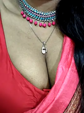 Snapshot of Hotty_Sonali chatting on 09/15/25, 02:50 Hotty Sonali online show from 09/15/25, 02:50