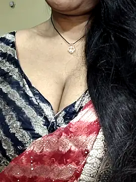 Snapshot of Hotty_Sonali chatting on 09/21/25, 12:56 Hotty Sonali online show from 09/21/25, 12:56