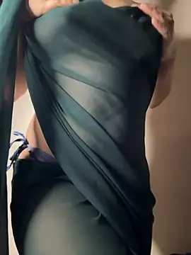 Snapshot of Cute-Sakhi chatting on 10/04/25, 05:55 Cute-Sakhi online show from 10/04/25, 05:55