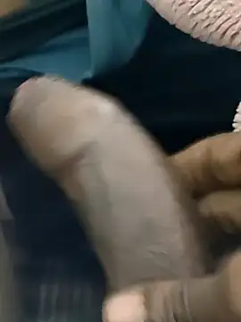 Snapshot of delhi_gigolo_5in chatting on 01/10/26, 04:31 delhi gigolo 5in online show from 01/10/26, 04:31