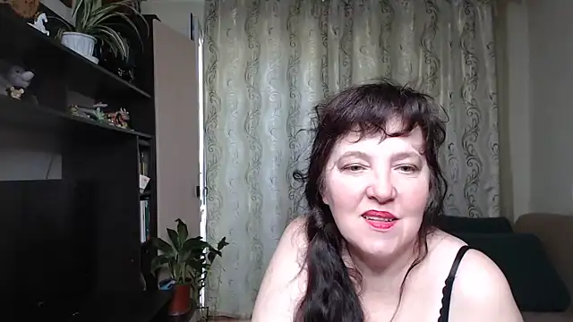 Snapshot of Illusionq chatting on 06/13/26, 10:46 Illusionq online show from 06/13/26, 10:46
